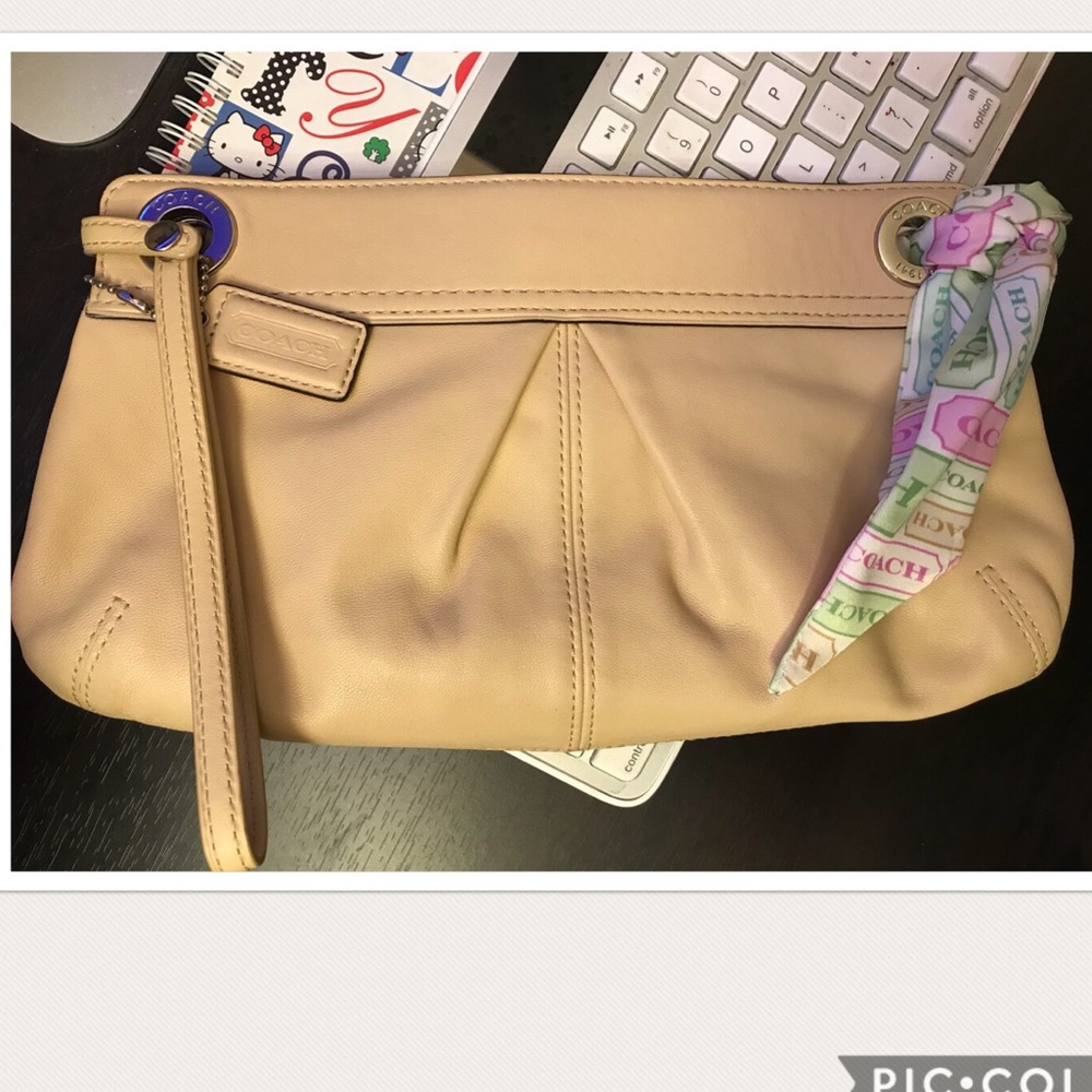 AUTHENTIC COACH WRISTLET